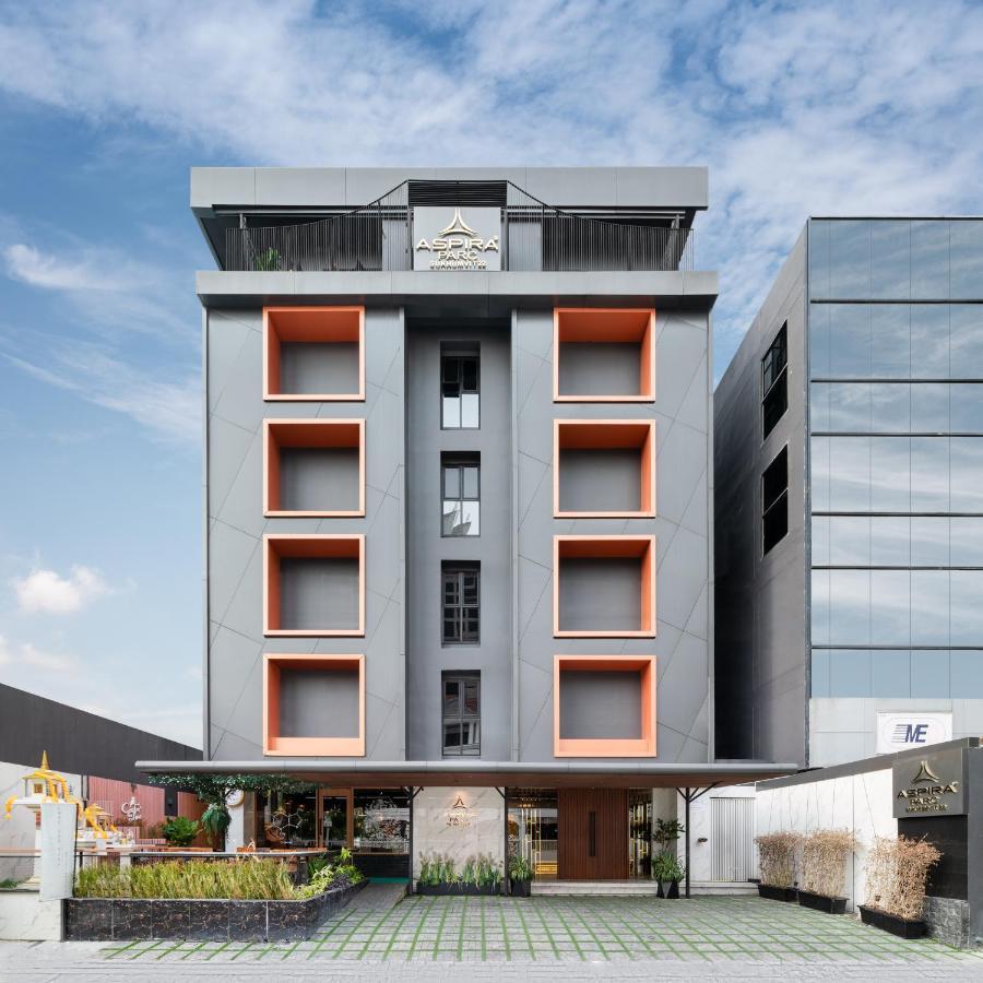Aspira Parc Sukhumvit 22 Hotel Bangkok Ngoại thất bức ảnh